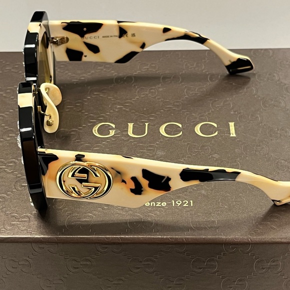 GUCCI Hollywood Forever Woman’s Sunglasses - Picture 6 of 16